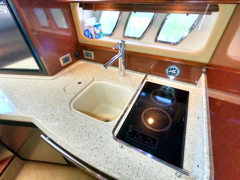 Slide: The Image of Sea Ray 380 Sundancer 2008 - 39