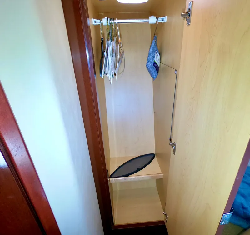 Slide: The Image of Sea Ray 380 Sundancer 2008 - 54