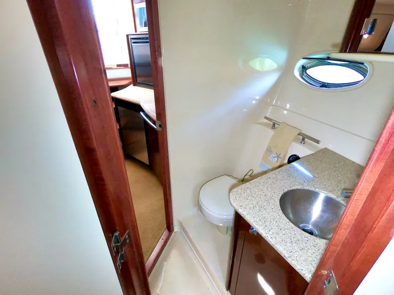 Slide: The Image of Sea Ray 380 Sundancer 2008 - 57