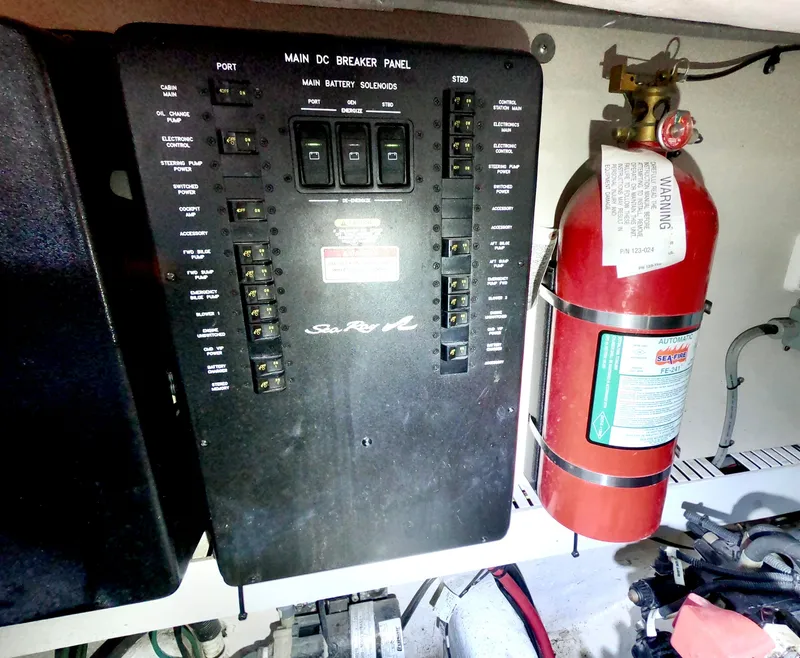 Slide: The Image of Sea Ray 380 Sundancer 2008 - 65