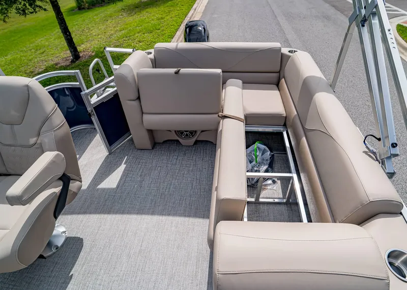 Slide: The Image of Tahoe STX 19 Crusie 2025 - 17