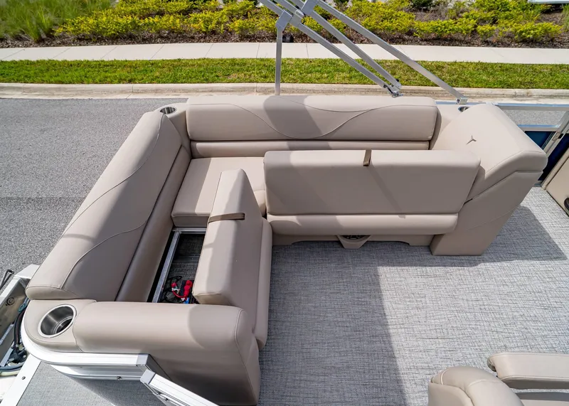 Slide: The Image of Tahoe STX 19 Crusie 2025 - 18