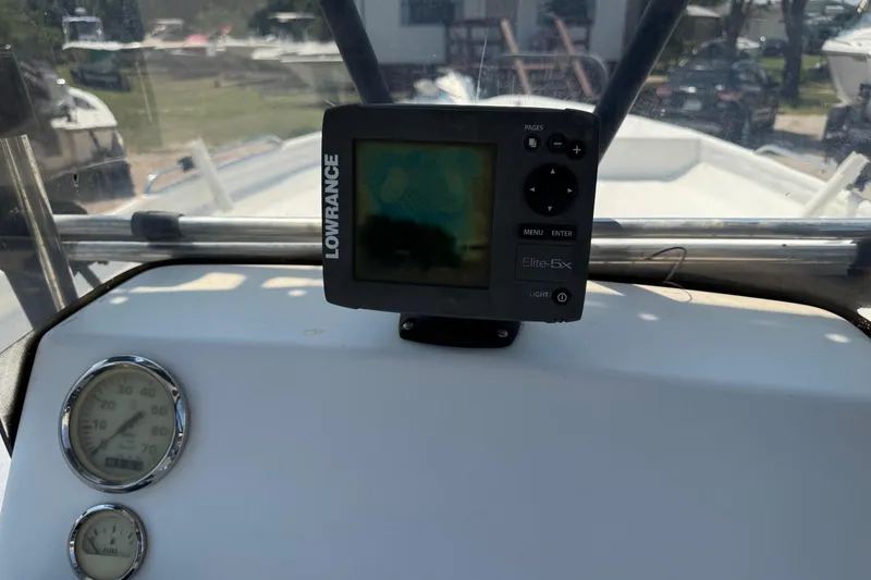 Slide: The Image of Dashboard of 2011 Pro-Line 20 CC boat with Lowrance Elite-5x fishfinder. - 20