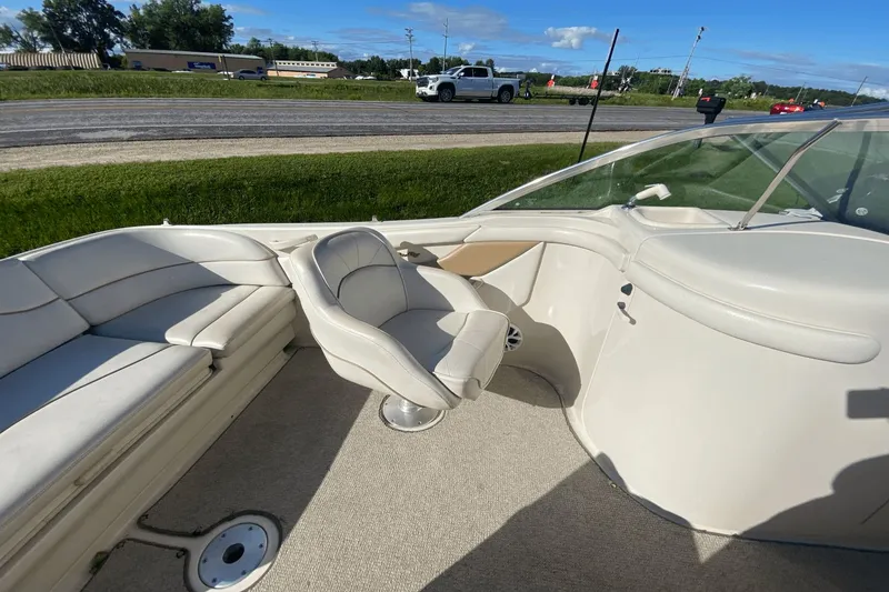 Slide: The Image of Sea Ray 210 Sundeck 1999 - 14