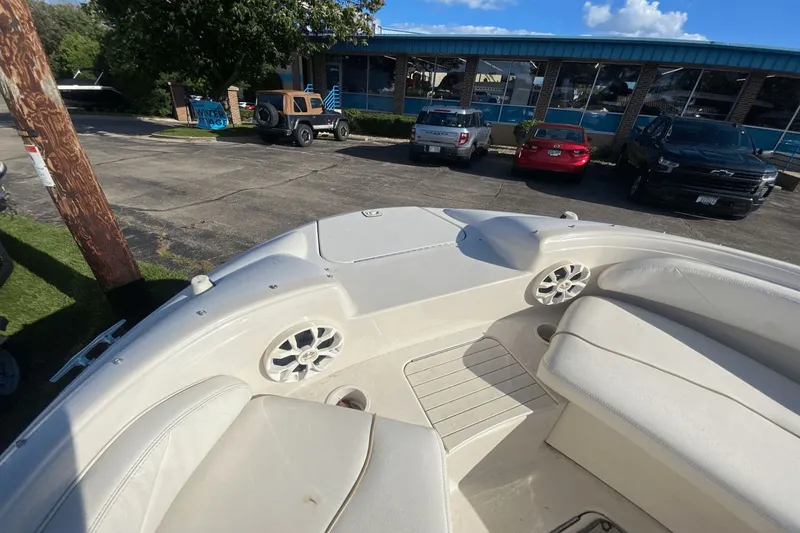 Slide: The Image of Sea Ray 210 Sundeck 1999 - 17