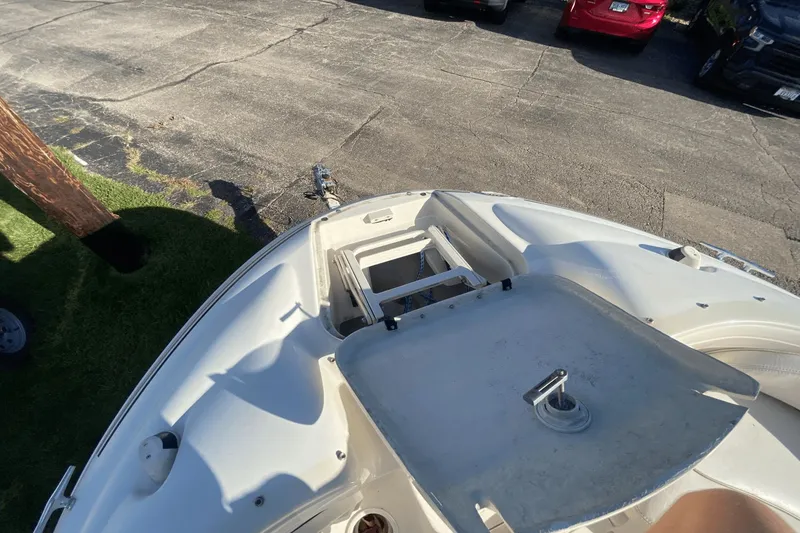 Slide: The Image of Sea Ray 210 Sundeck 1999 - 19