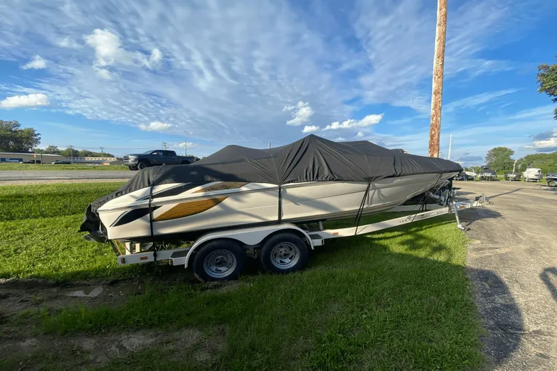 Slide: The Image of Sea Ray 210 Sundeck 1999 - 37