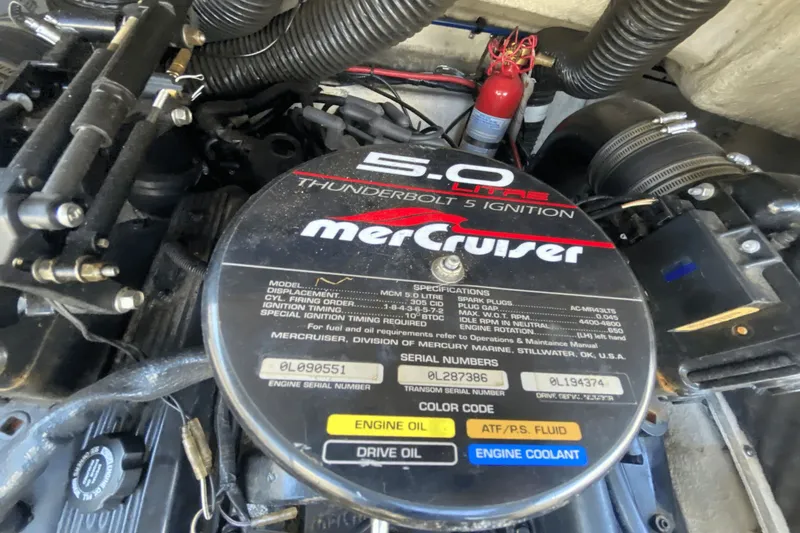 Slide: The Image of Sea Ray 210 Sundeck 1999 - 40