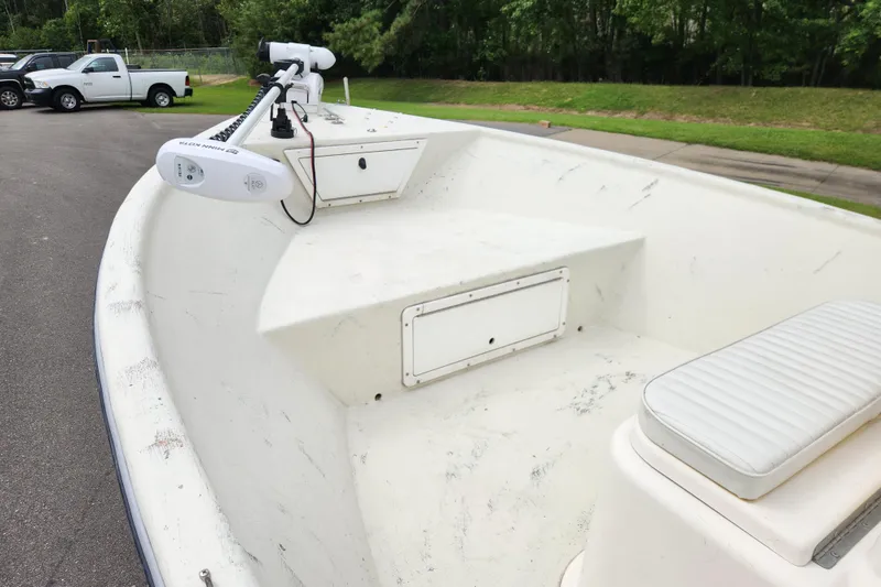 Slide: The Image of 2008 May-Craft 1800 Skiff boat interior with Minn Kota trolling motor. - 8