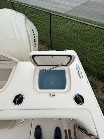 Slide: The Image of Grady-White Freedom 307 2026 - 7