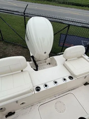 Slide: The Image of Grady-White 231 Coastal Explorer 2025 - 17