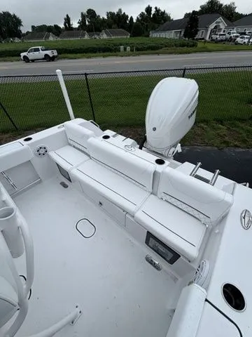 Slide: The Image of Sportsman Heritage 231 Center Console 2026 - 24