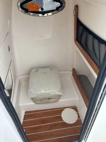 Slide: The Image of Grady-White 251 Coastal Explorer 2026 - 23