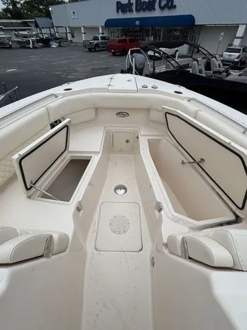 Slide: The Image of Grady-White Freedom 307 2026 - 19