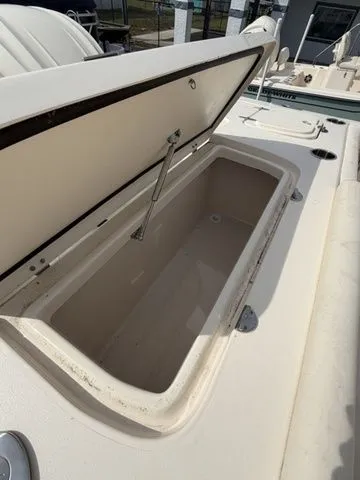 Slide: The Image of Grady-White Freedom 307 2026 - 32