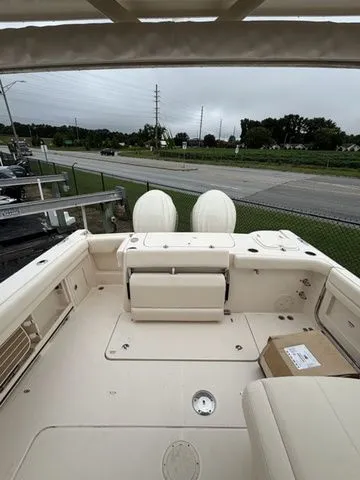 Slide: The Image of Grady-White Freedom 307 2026 - 5