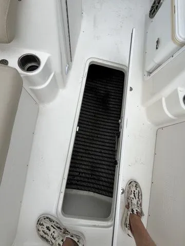 Slide: The Image of NauticStar 203 DC 2016 - 10