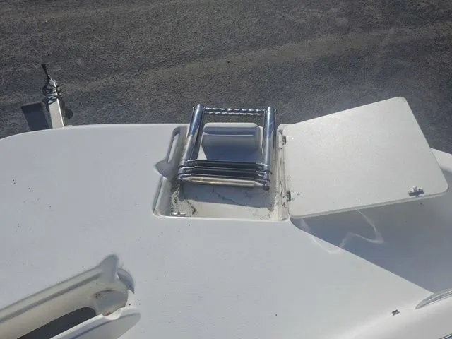 Slide: The Image of NauticStar 203 DC 2016 - 12