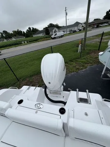 Slide: The Image of Sportsman Heritage 231 Center Console 2026 - 27