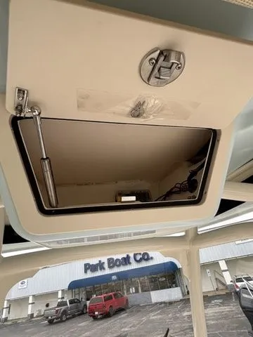 Slide: The Image of Grady-White 251 Coastal Explorer 2026 - 16