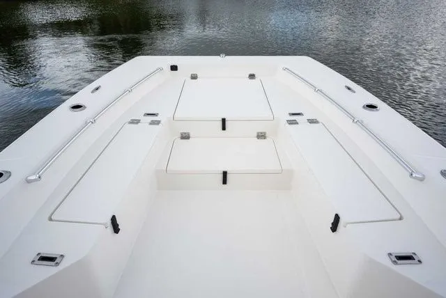 Slide: The Image of Bay Rider 2460FS 2026 - 14