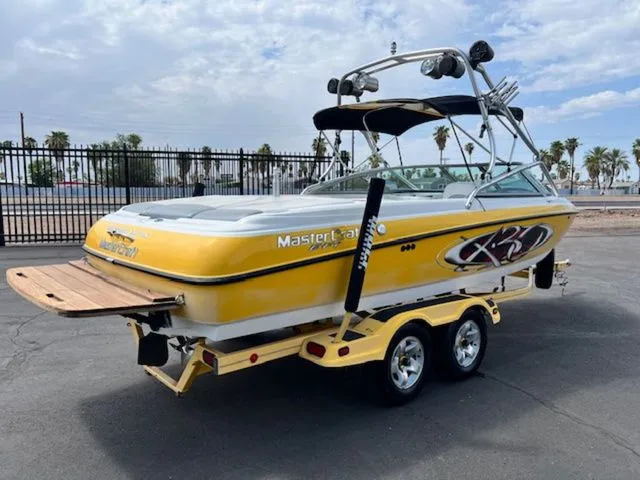 Slide: The Image of MasterCraft X30 2002 - 6