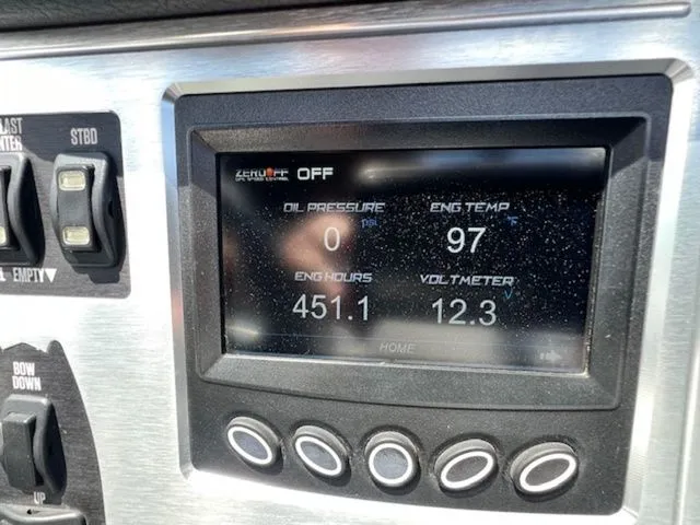 Slide: The Image of MasterCraft NXT22 2019 - 18