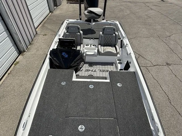 Slide: The Image of Bass Cat Cougar SP 2026 - 11