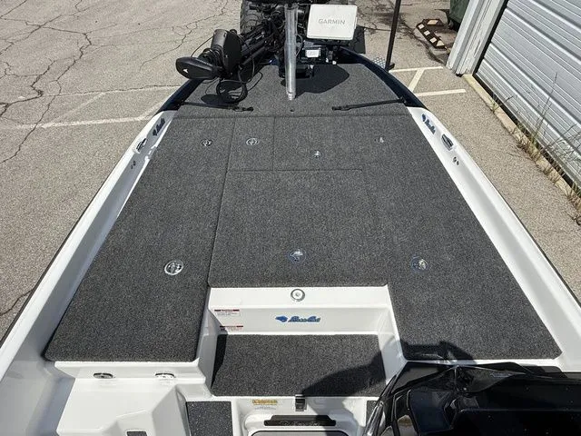 Slide: The Image of Bass Cat Cougar SP 2026 - 19