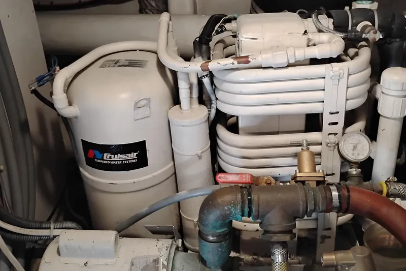 Slide: The Image of Engine room of 1995 Queenship 62 Pilothouse Motor Yacht with Cruisair system. - 70