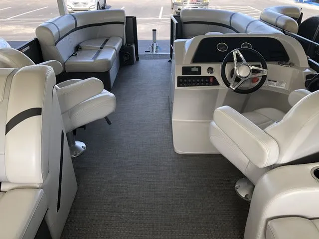 Slide: The Image of Crest Classic LX 200 SLC 2023 - 11