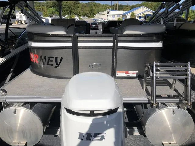 Slide: The Image of Crest Classic LX 200 SLC 2023 - 14