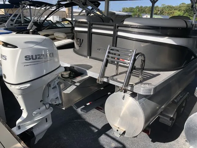 Slide: The Image of Crest Classic LX 200 SLC 2023 - 15