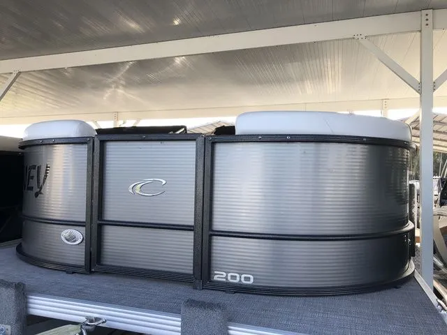 Slide: The Image of Crest Classic LX 200 SLC 2023 - 4