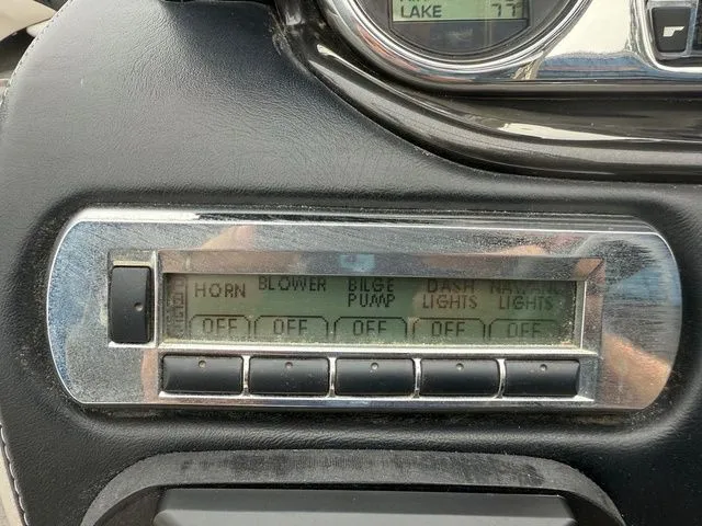 Slide: The Image of Malibu Wakesetter 23 LSV 2010 - 12