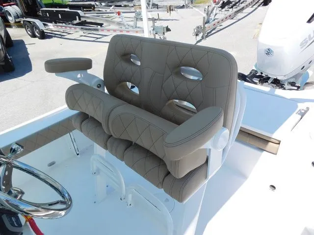 Slide: The Image of Blazer 2440 2026 - 9