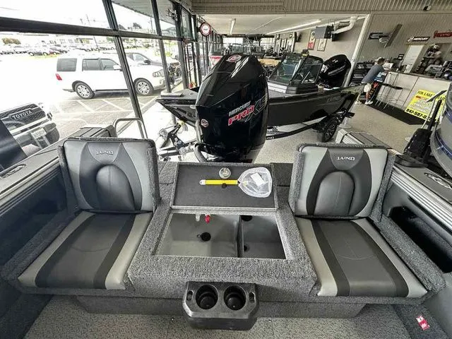 Slide: The Image of Lund 1875 Tyee Sport 2026 - 12