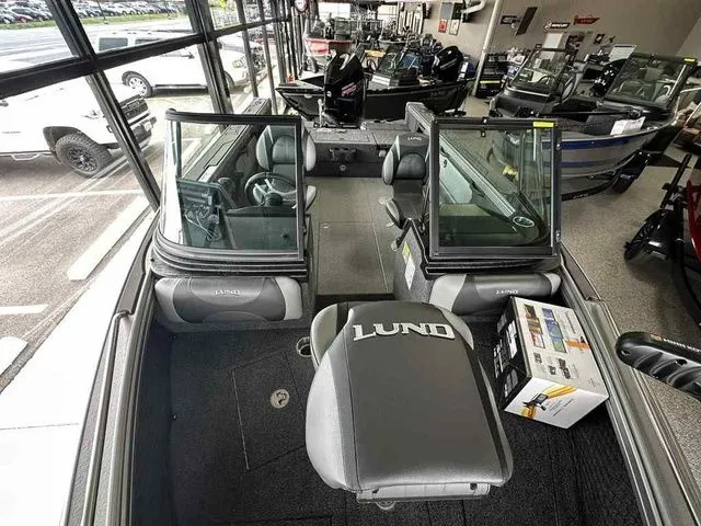 Slide: The Image of Lund 1875 Tyee Sport 2026 - 5