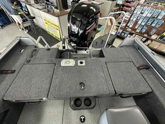 Slide: The Image of Lund 1775 Impact XS Sport 2026 - 12