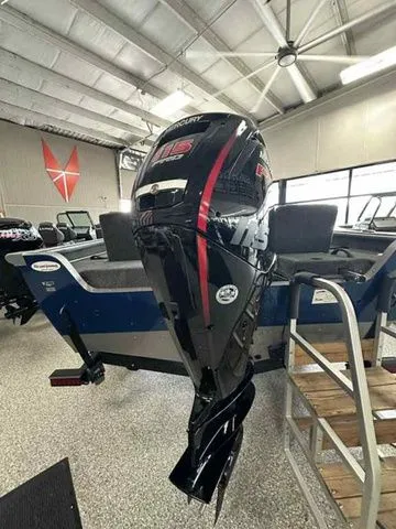 Slide: The Image of Lund 1775 Impact XS Sport 2026 - 14