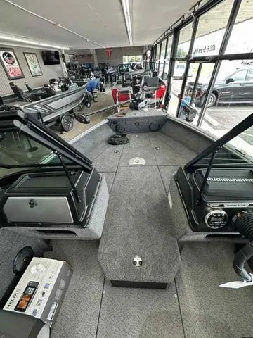 Slide: The Image of Lund 1875 Impact XS Sport 2025 - 3