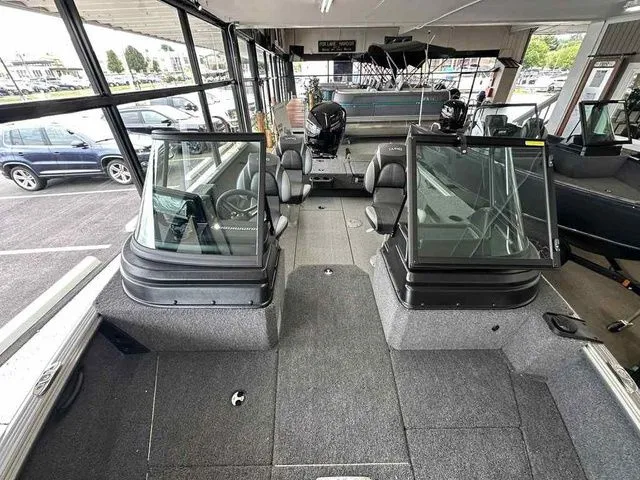 Slide: The Image of Lund 1875 Impact XS Sport 2025 - 5