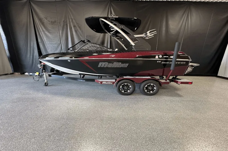 Slide: The Image of Malibu Wakesetter 20 VTX 2018 - 0