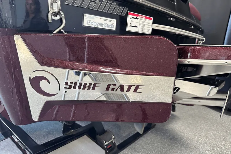 Slide: The Image of Malibu Wakesetter 20 VTX 2018 - 10