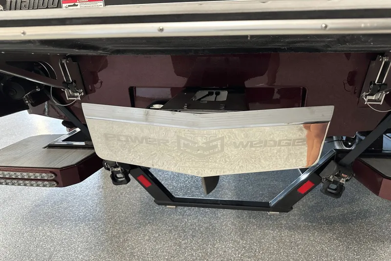 Slide: The Image of Malibu Wakesetter 20 VTX 2018 - 11