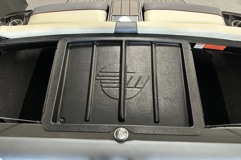 Slide: The Image of Malibu Wakesetter 20 VTX 2018 - 15