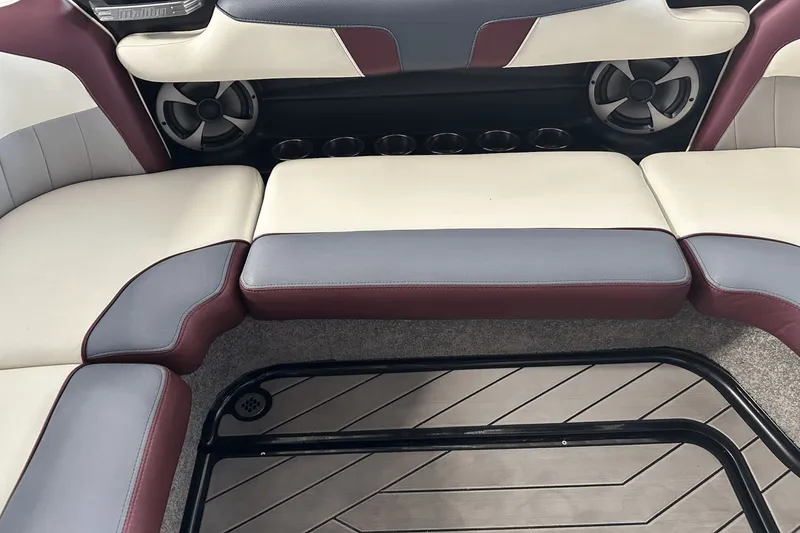 Slide: The Image of Malibu Wakesetter 20 VTX 2018 - 29
