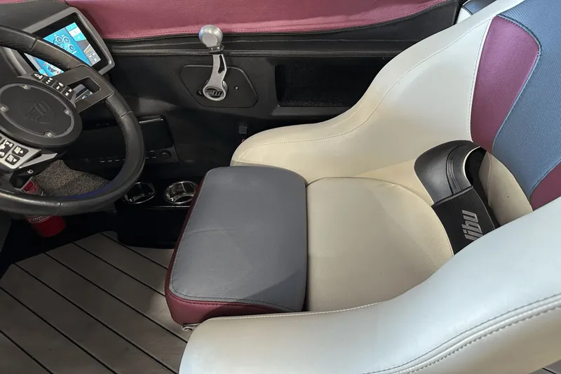 Slide: The Image of Malibu Wakesetter 20 VTX 2018 - 37