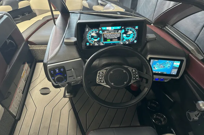 Slide: The Image of Malibu Wakesetter 20 VTX 2018 - 38