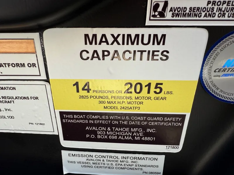 Slide: The Image of Avalon 25' Catalina Platinum Quad lounge Shift Windshield w/ 250HP Mercury! 2026 - 16